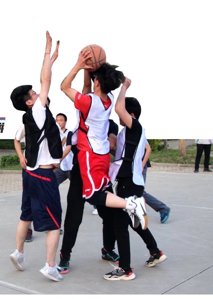 热烈庆祝大运机车5月篮球比赛圆满成功
